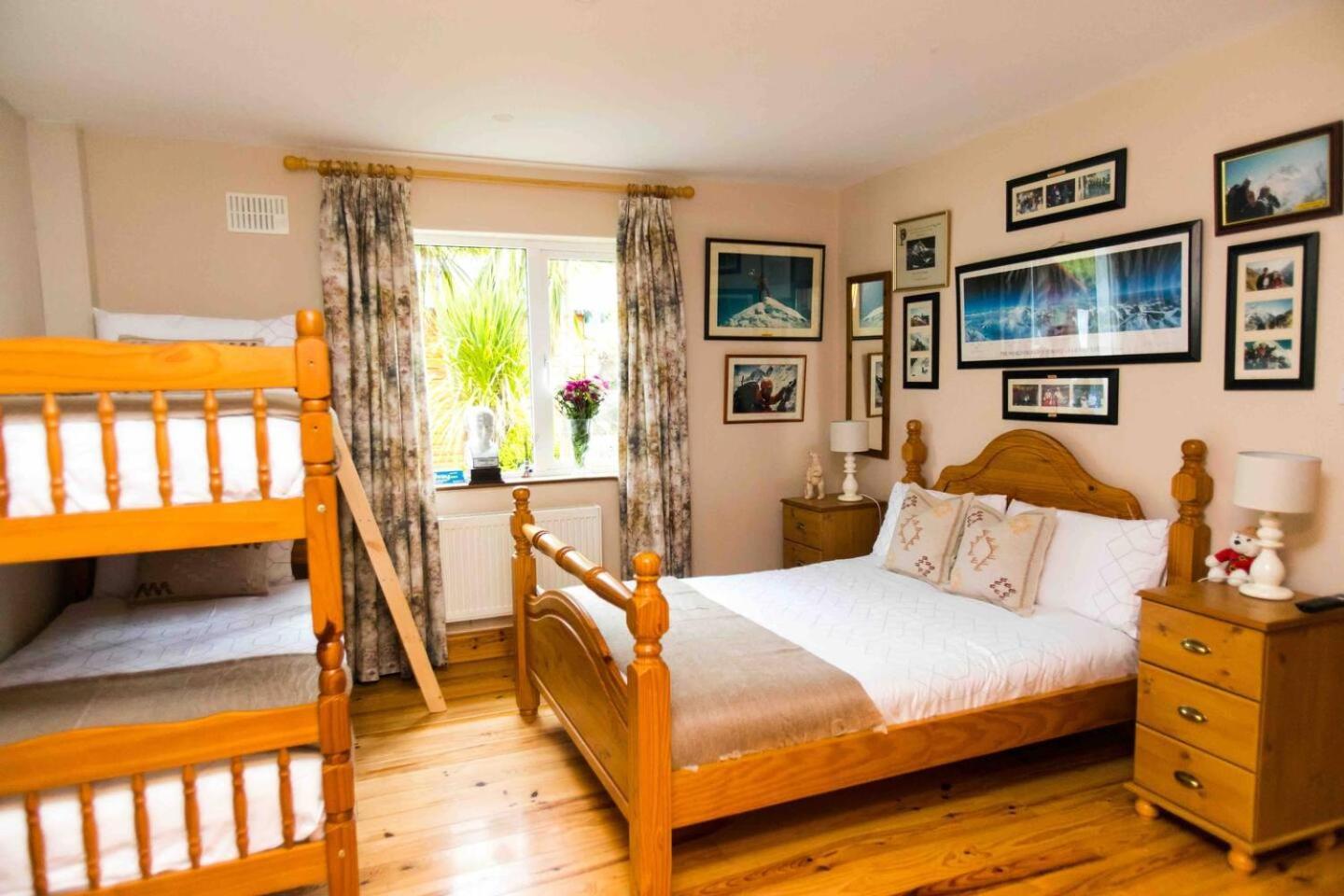 The Mountain Lodge Killarney Exterior photo